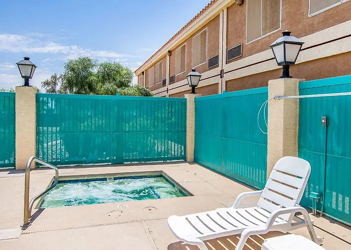 Baymont By Wyndham Hotel 2*
