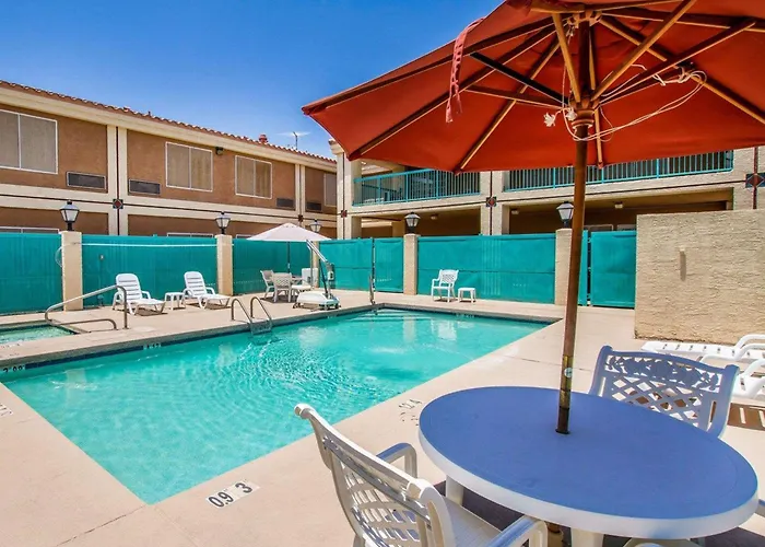 Hotel Baymont By Wyndham