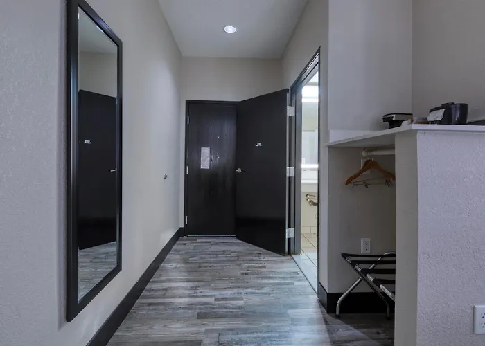 Baymont By Wyndham Hotel 2*
