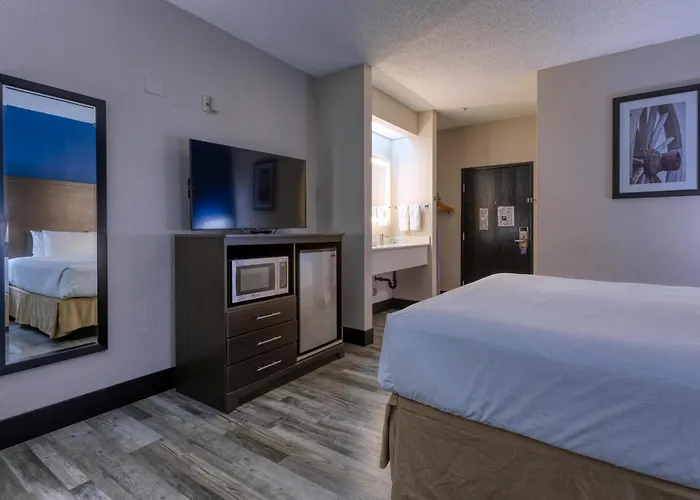 Baymont By Wyndham Hotel