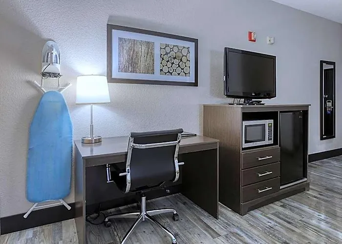 Hotel Baymont By Wyndham