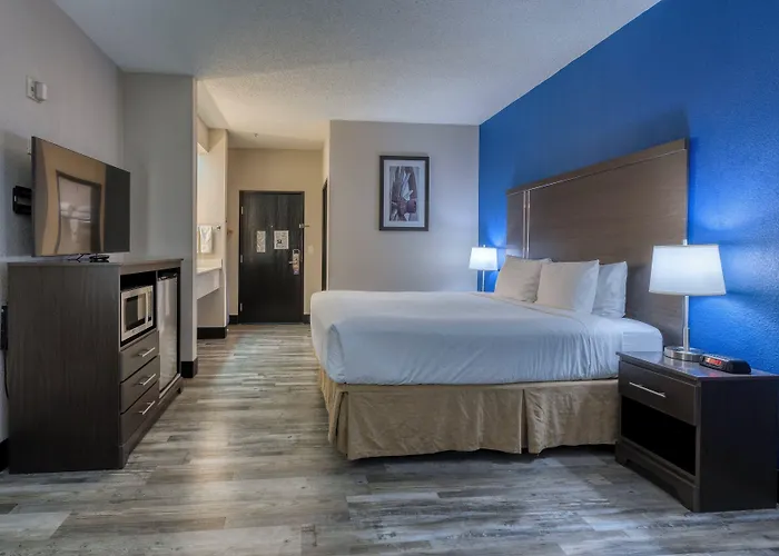 Baymont By Wyndham Hotel
